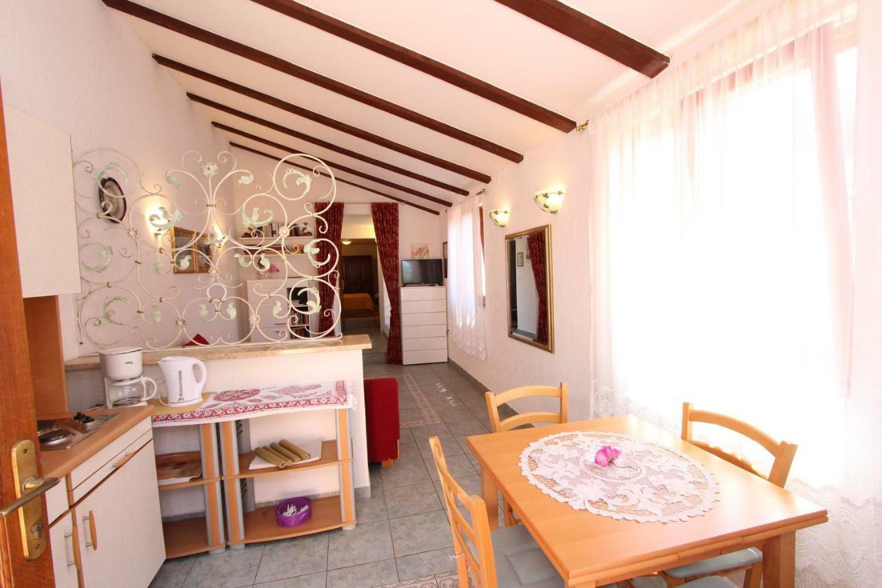 Apartments Villa Lucu Rovinj Buitenkant foto