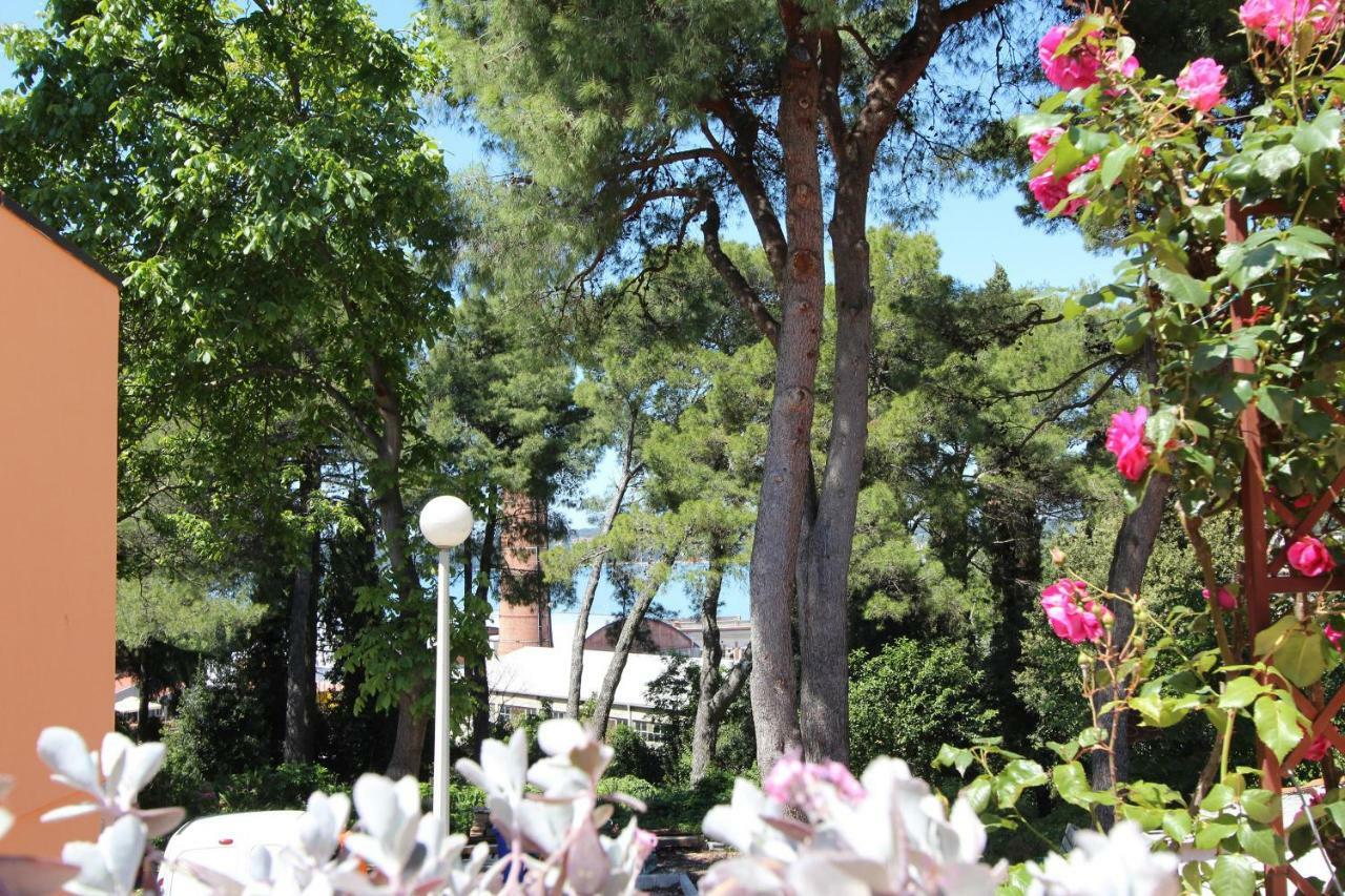 Apartments Villa Lucu Rovinj Buitenkant foto